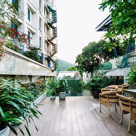 Lake Hills Hotel ها لونغ المظهر الخارجي الصورة