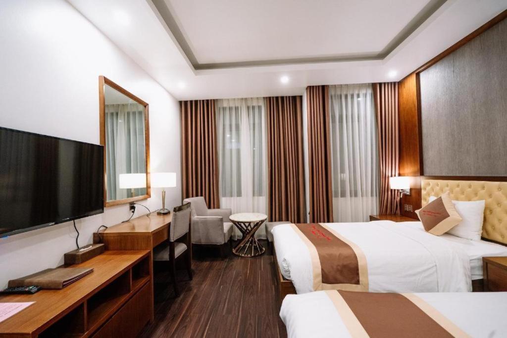 Lake Hills Hotel ها لونغ المظهر الخارجي الصورة